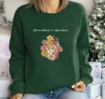 Grandma'S Garden Bouquet Sweatshirt, Family Love Sweatshirt, Special Grandma Present, Nana'S Garden Sweatshirt, Custom Birth Month Sweater